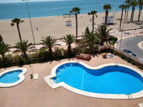 APARTAMENTO ROMANILLA FRENTE AL MAR